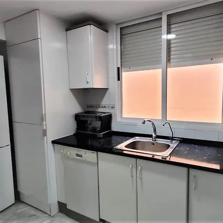 Apartment En Primera Linea De Playa, Frente Al Puerto De Aguadulce